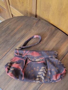 Maruca NWOT Zippered Clutch Wristlet Bag